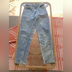 Levi relaxed fit mom jeans